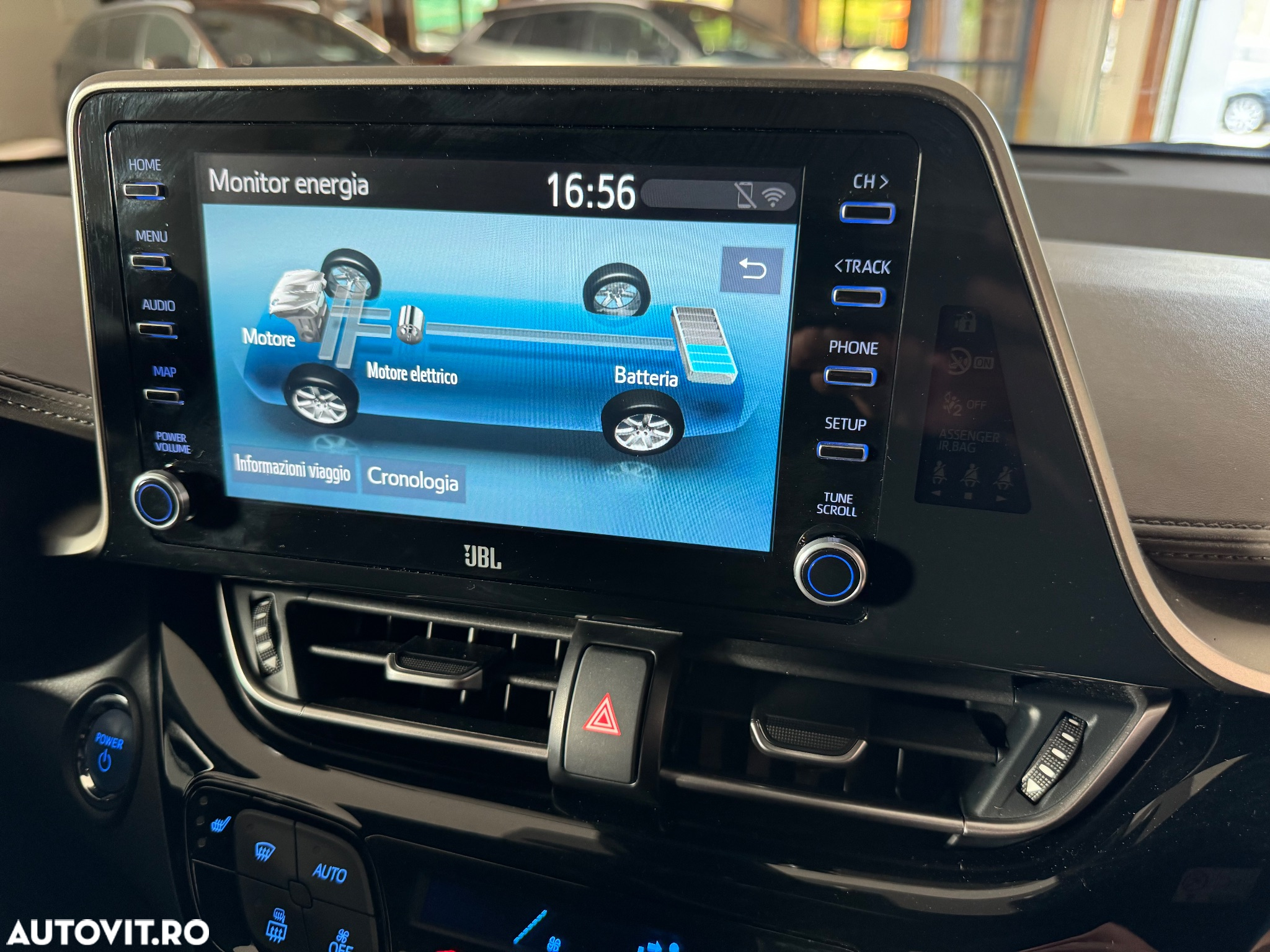 Toyota C-HR 1.8 Hybrid Black&White - 17