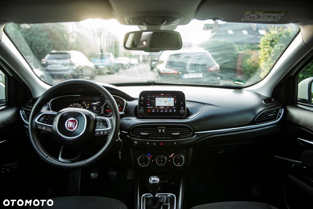 Fiat Tipo 1.4 T-Jet Lounge - 32