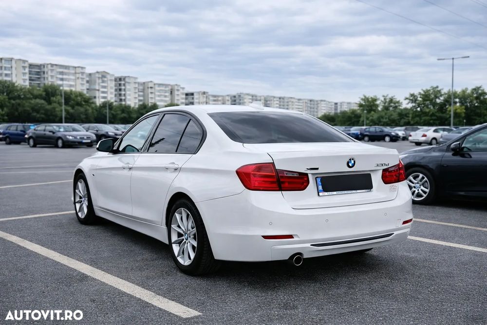 BMW Seria 3 320d Aut. Sport Line - 2