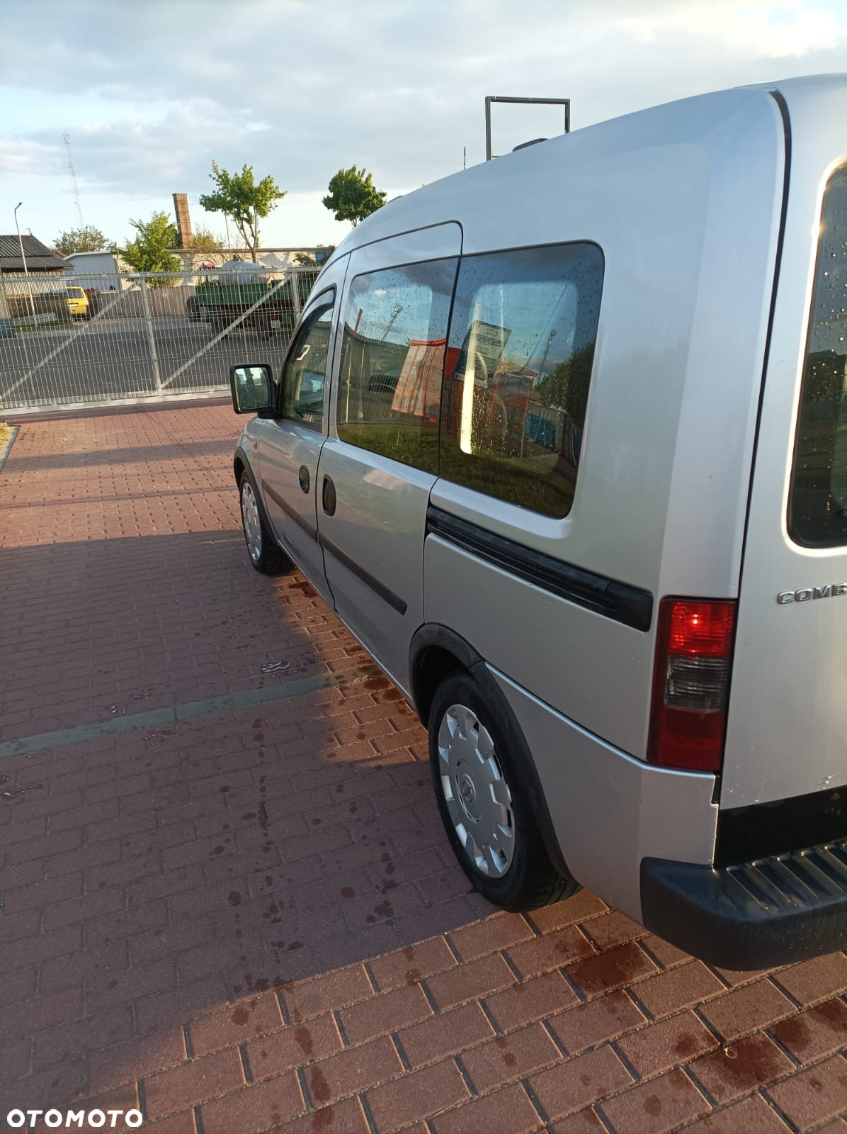 Opel Combo Tour 1.7 CDTI Cosmo - 2