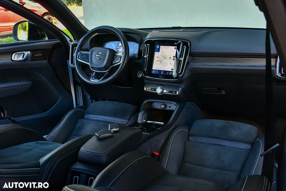 Volvo XC 40 D4 AWD Geartronic R-Design - 8