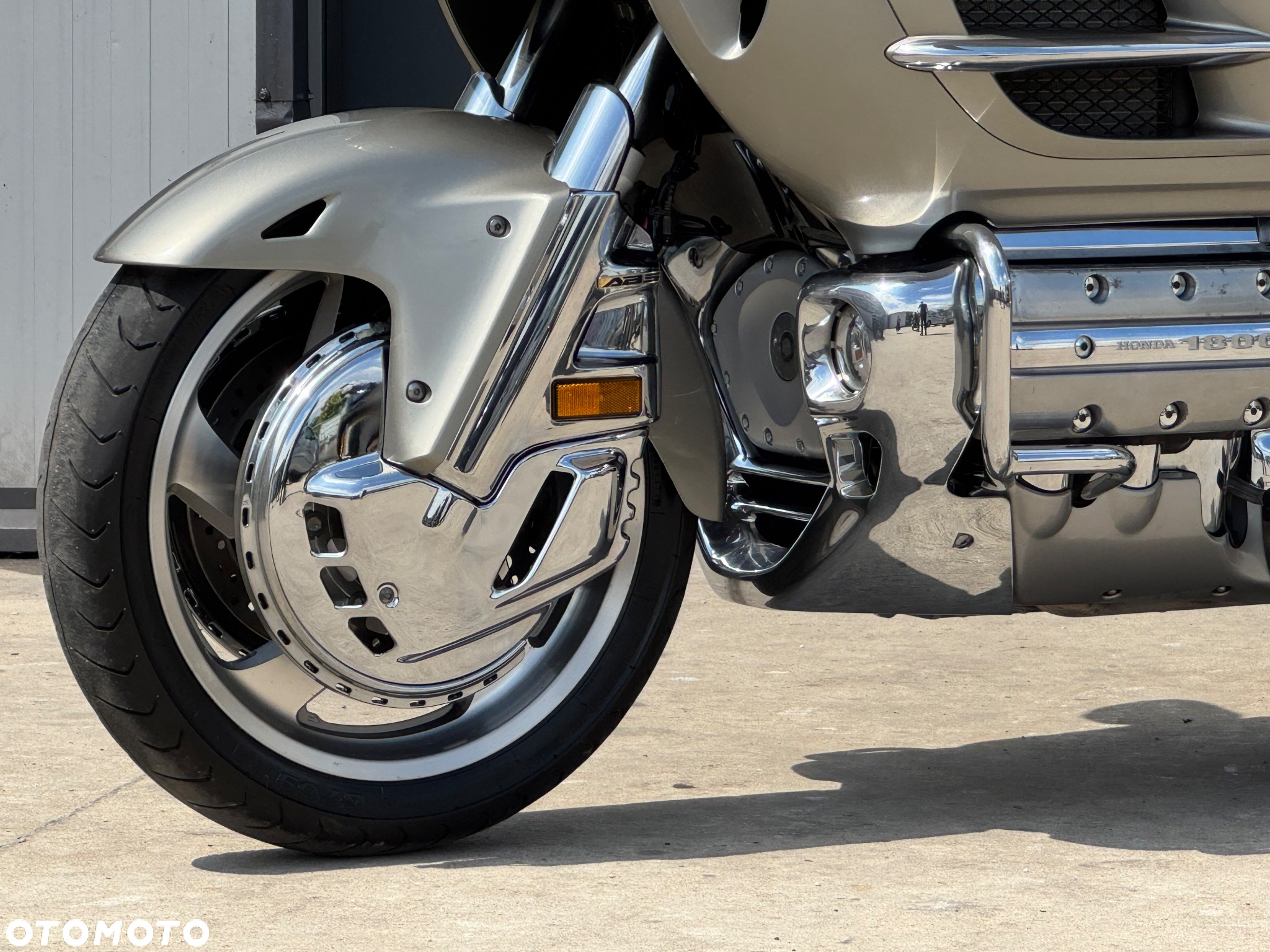 Honda GL - 25