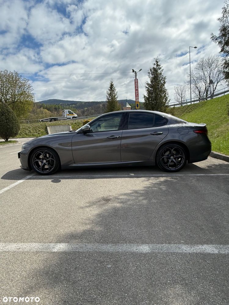 Alfa Romeo Giulia 2.0 Turbo Veloce - 5