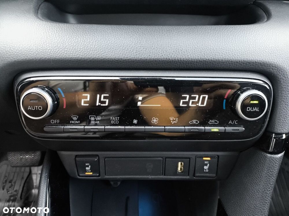 Toyota Yaris - 24