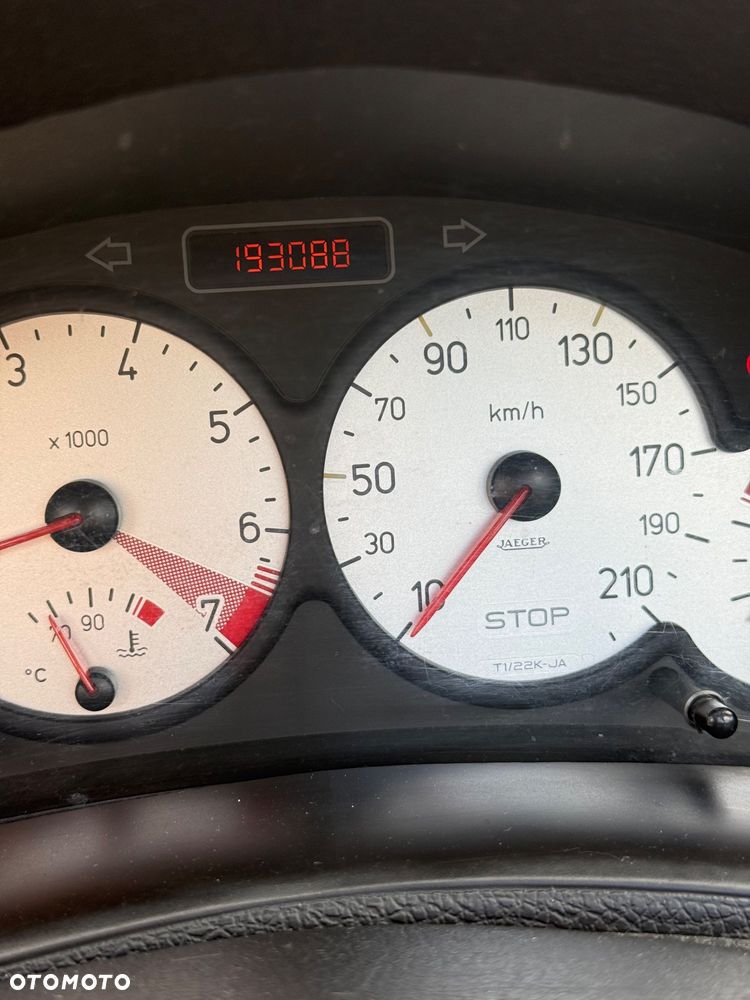 Peugeot 206 CC 110 - 16