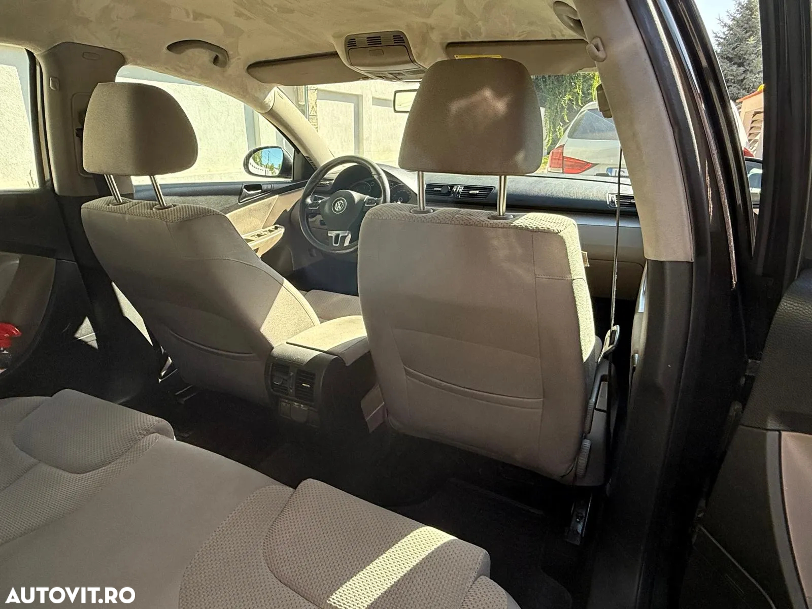 Volkswagen Passat 2.0 TDI BlueMotion Tehnology Comfortline - 8