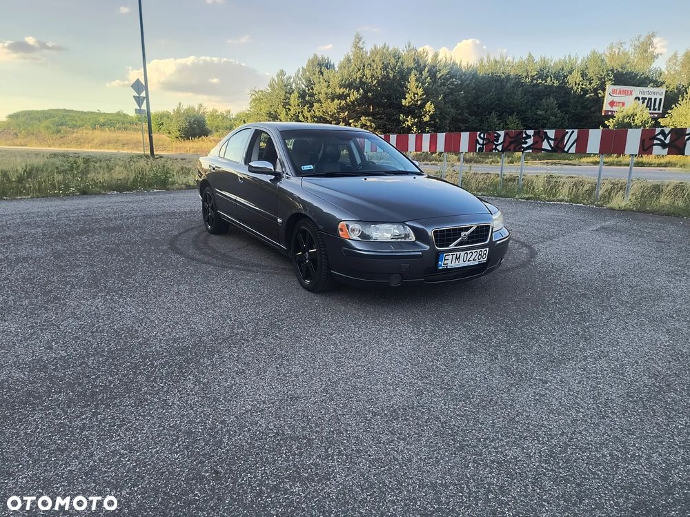 Volvo S60 2.5T AWD Edition - 2