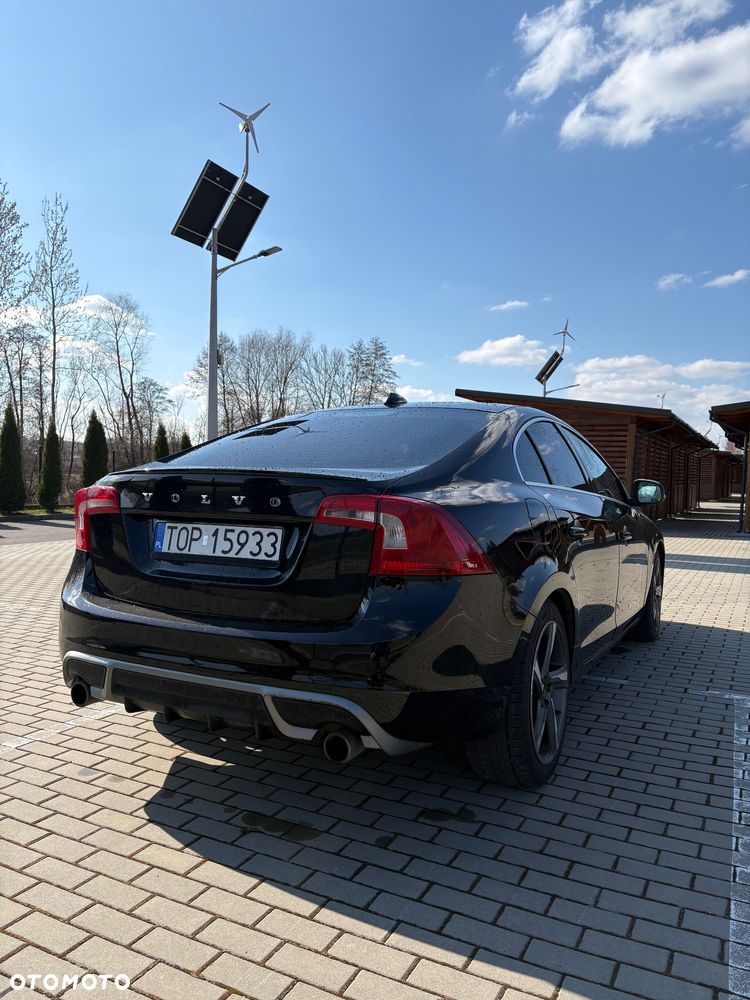 Volvo S60 D3 Geartronic R-Design - 19
