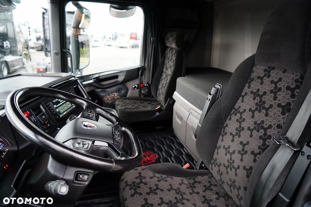 Scania R 450 / HYDRAULIKA / RETARDER / KLIMA POSTOJOWA / PO ZŁOTYM KONTRAKCIE / 2 ZBIORNIKI PALIWA - 23