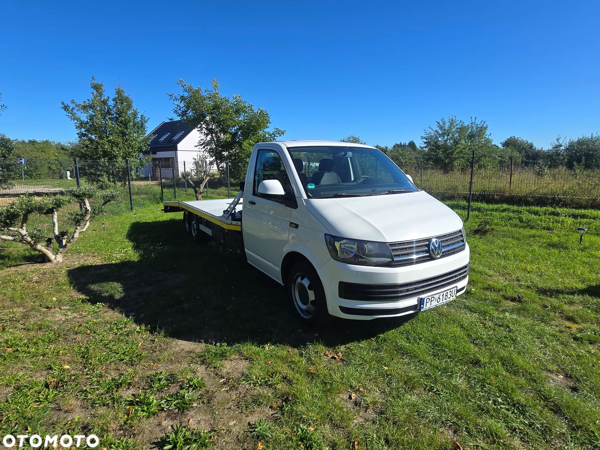Volkswagen Transporter - 1