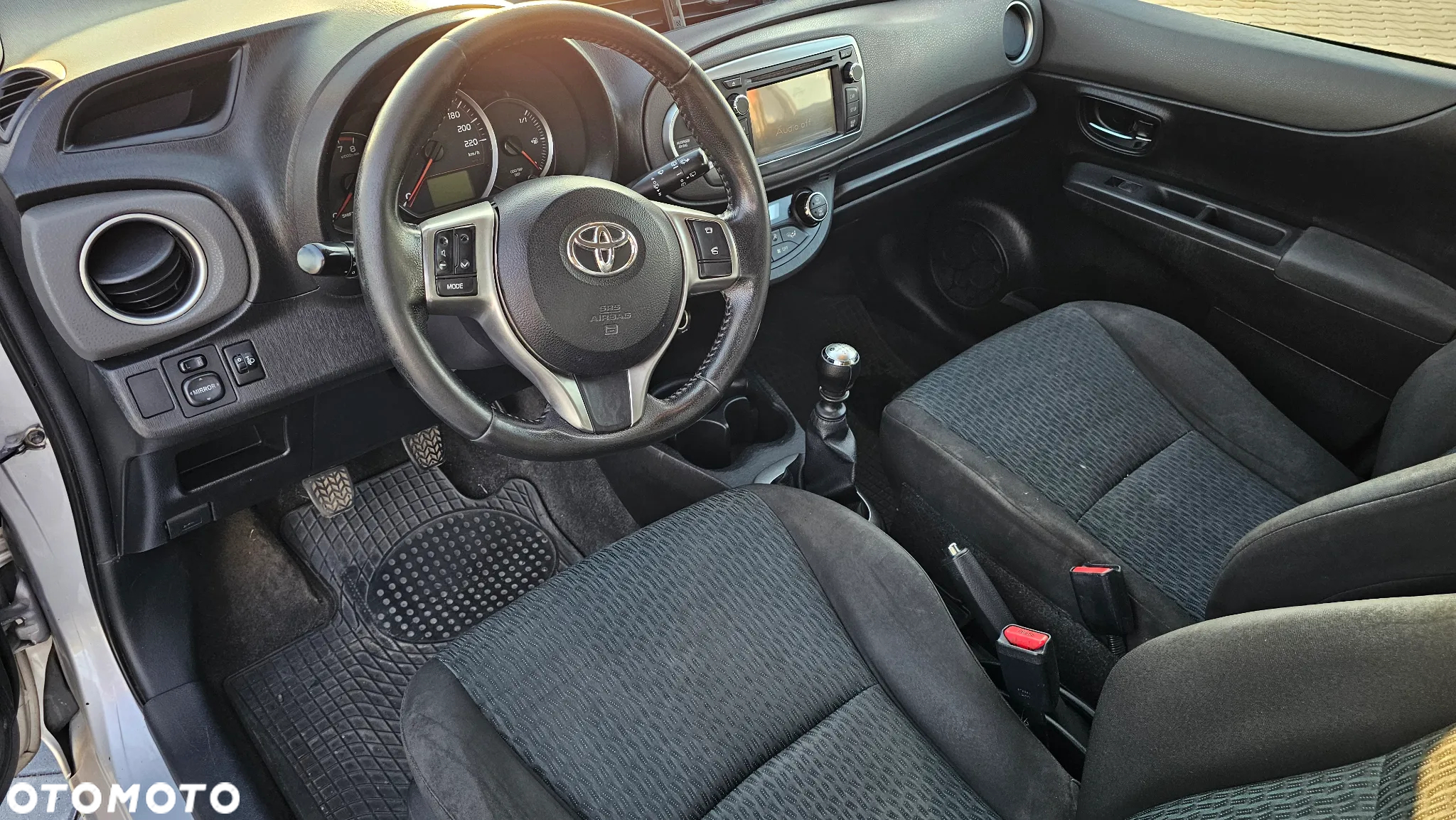 Toyota Yaris 1.33 Sol - 16