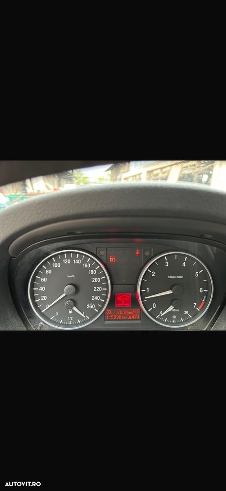 BMW Seria 3 318i - 5