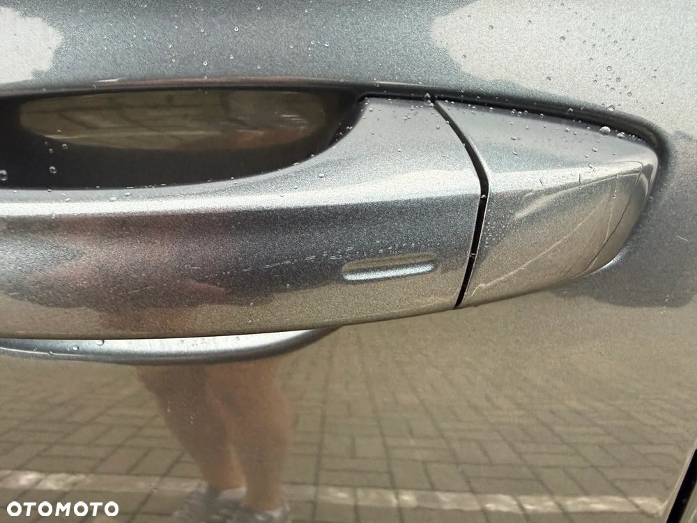 Skoda Superb 2.0 TDI DSG Sportline - 9