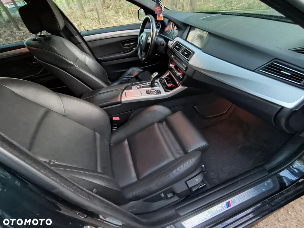BMW Seria 5 530d xDrive - 10