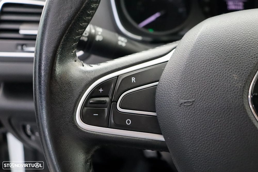 Renault MEGANE 4 - 12