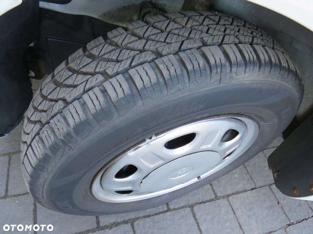 Chevrolet Spark 1.0 + - 35