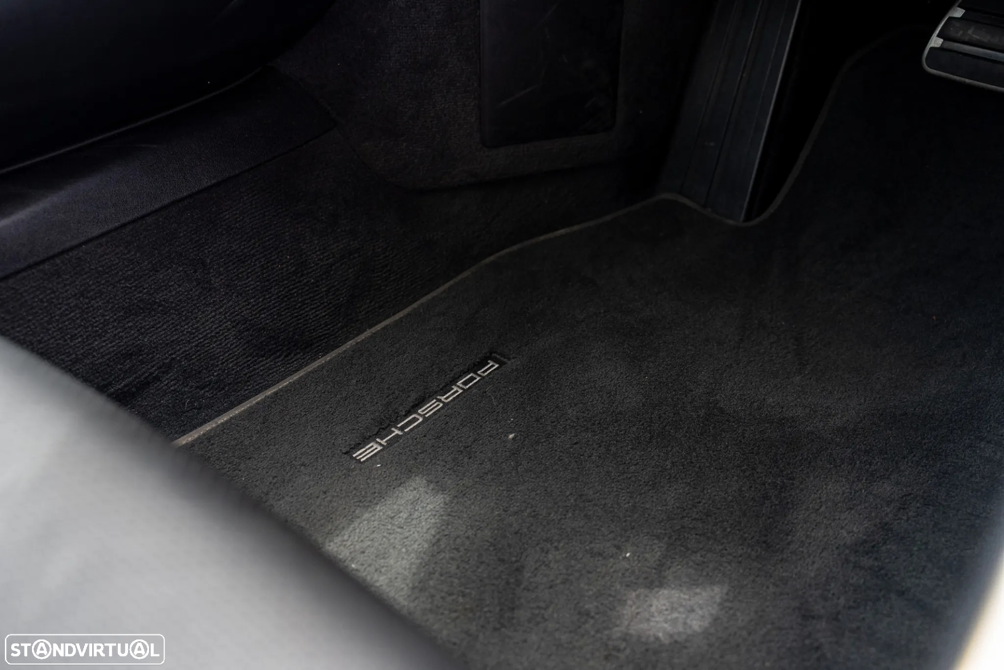Porsche 911 (992) Carrera 4 PDK - 13