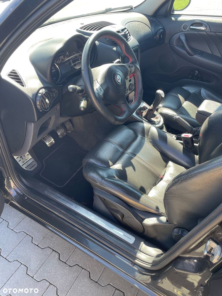 Alfa Romeo 147 2.0 Twin Spark Distinctive - 6
