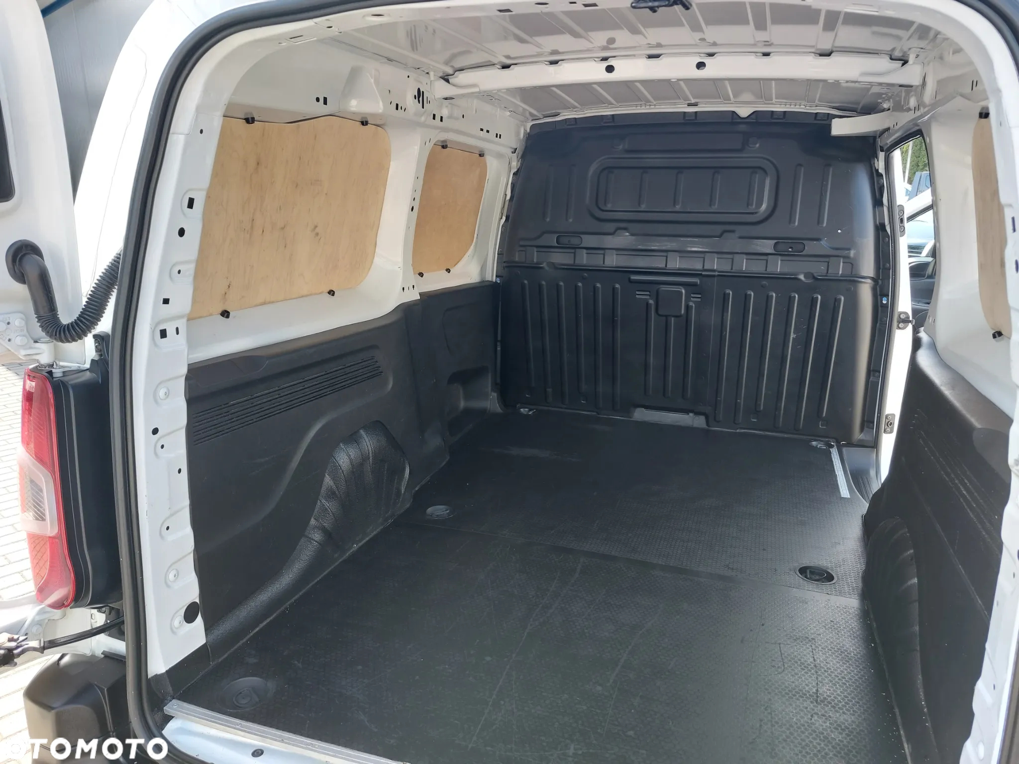 Opel Combo Life 1.5 CDTI Enjoy S&S - 20