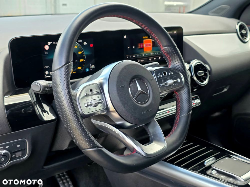 Mercedes-Benz GLA 200 d 8G-DCT AMG Line - 31