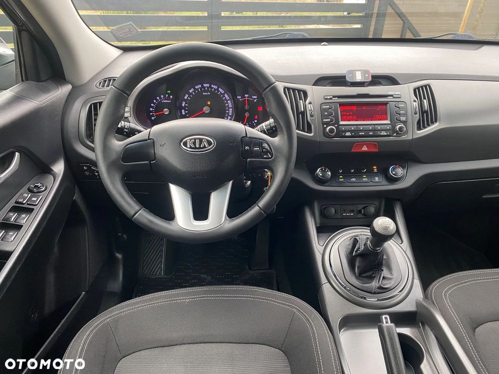 Kia Sportage 2.0 CVVT 2WD Attract - 9