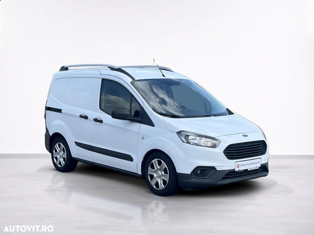 Ford Transit Courier - 9