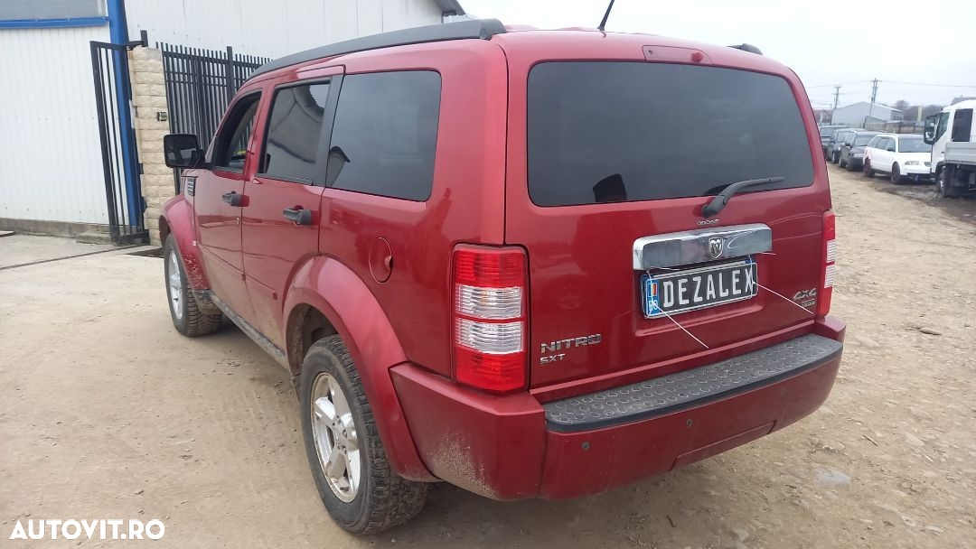 Dezmembrări Dodge Nitro 2.8 CRDi 4X4 an 2007 177cp - 3