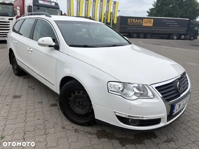 Volkswagen Passat 2.0 TDI Comfortline - 5