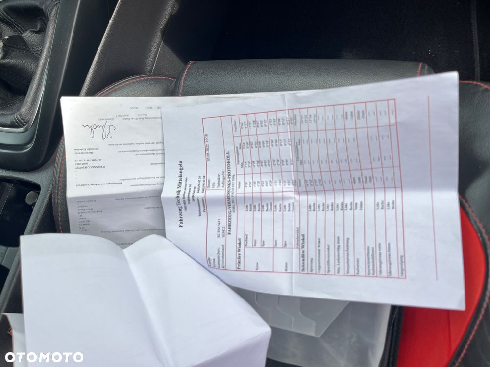 Ford Focus 2.0 EcoBoost ST - 21