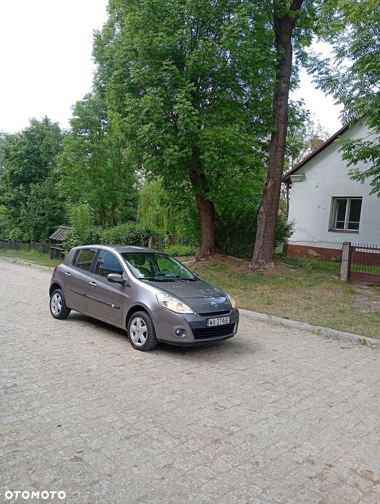 Renault Clio 1.2 16V All Inclusive - 2