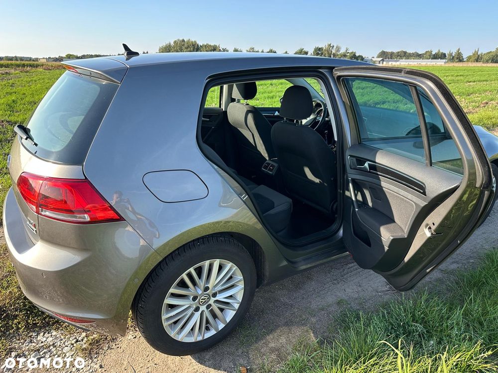 Volkswagen Golf 1.6 TDI BlueMotion Comfortline - 13