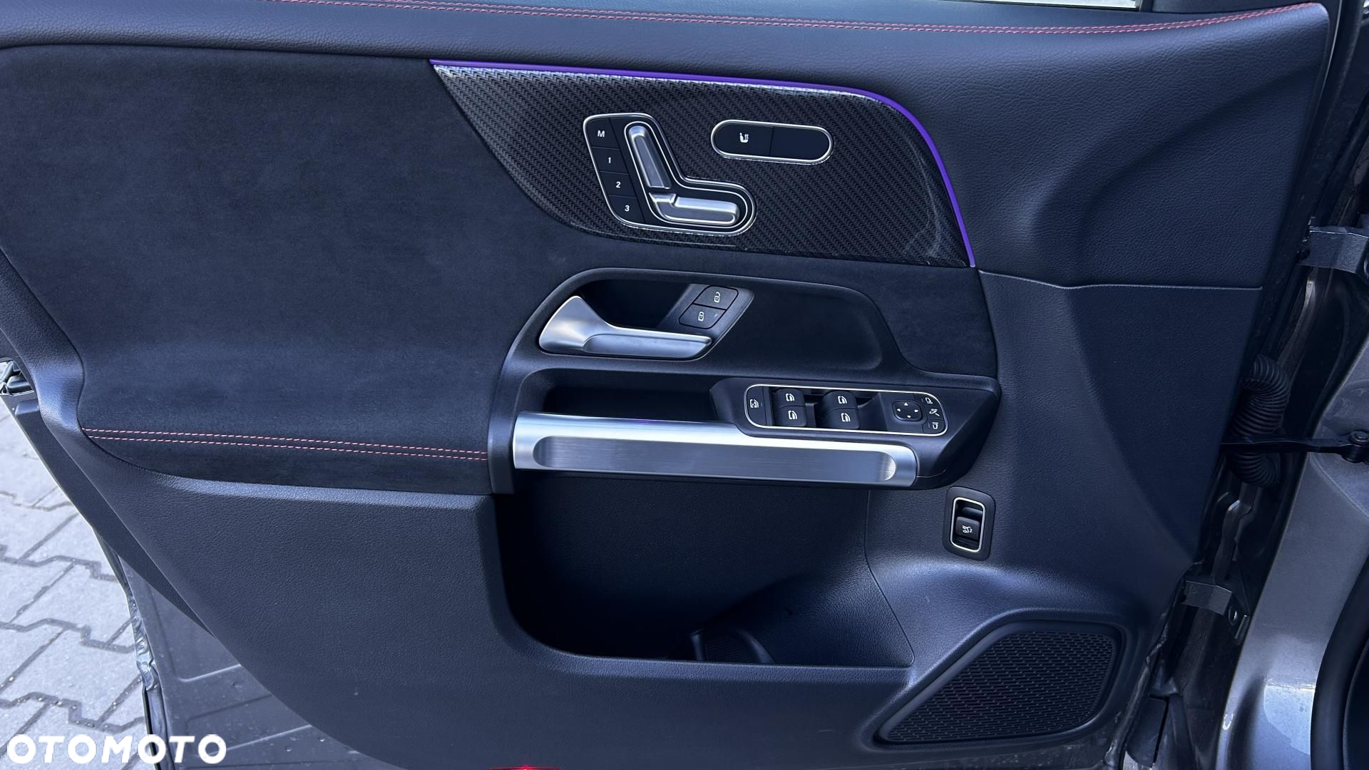 Mercedes-Benz GLB 200 AMG Line 7G-DCT - 9