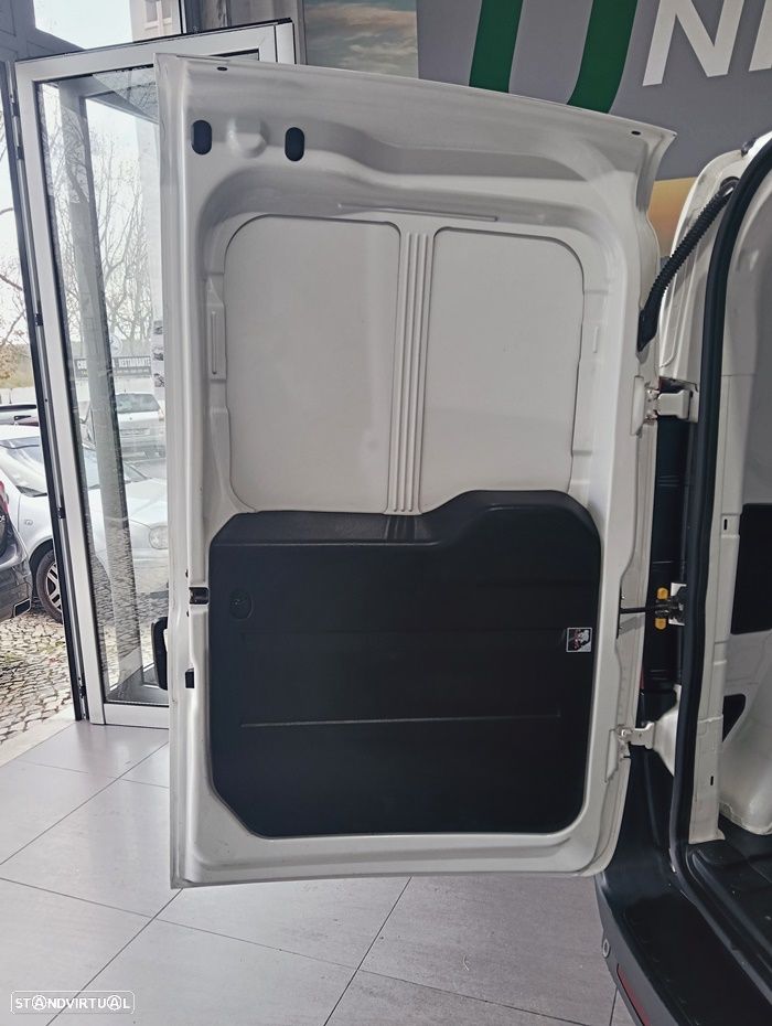 Fiat DOBLO CARGO1.3 MJ EASY 3Lugares - 23