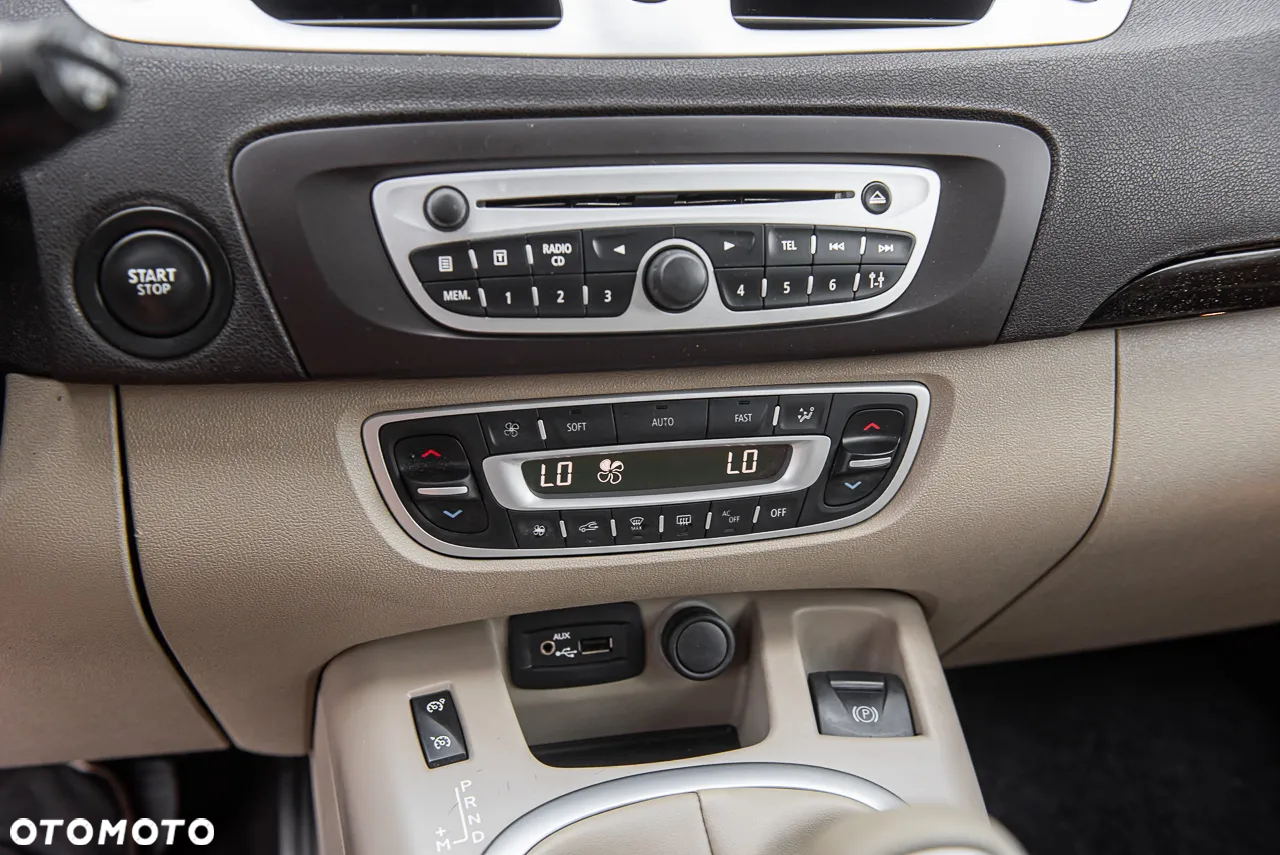 Renault Grand Scenic - 20