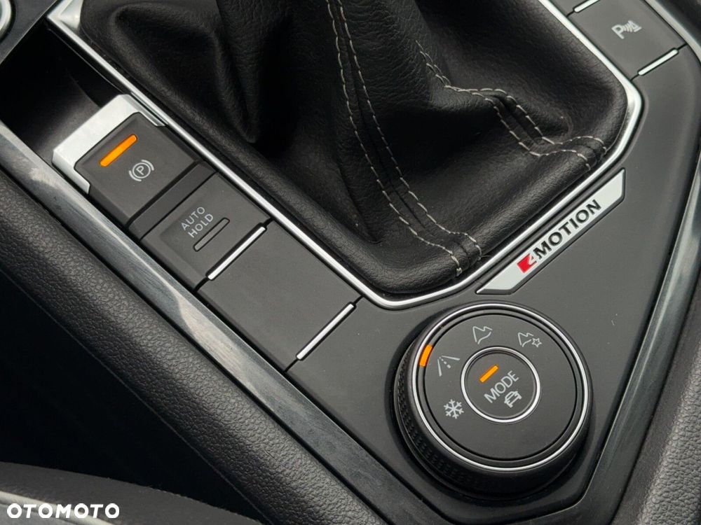 Volkswagen Tiguan 2.0 TDI SCR 4Mot R-Line DSG - 23