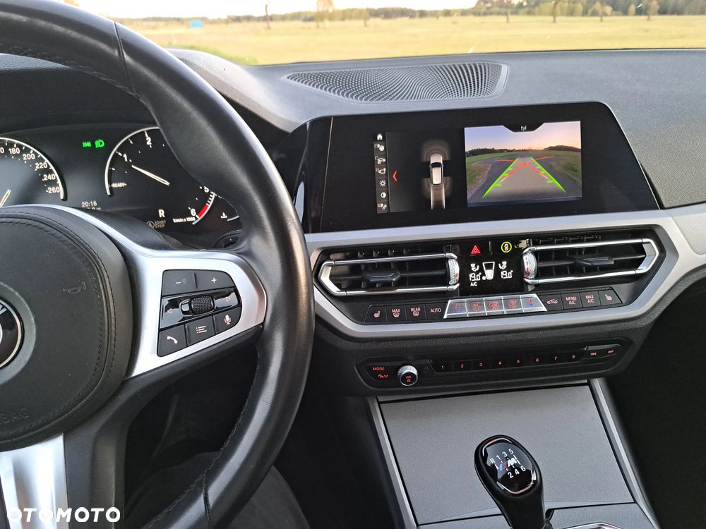 BMW Seria 3 320d - 14