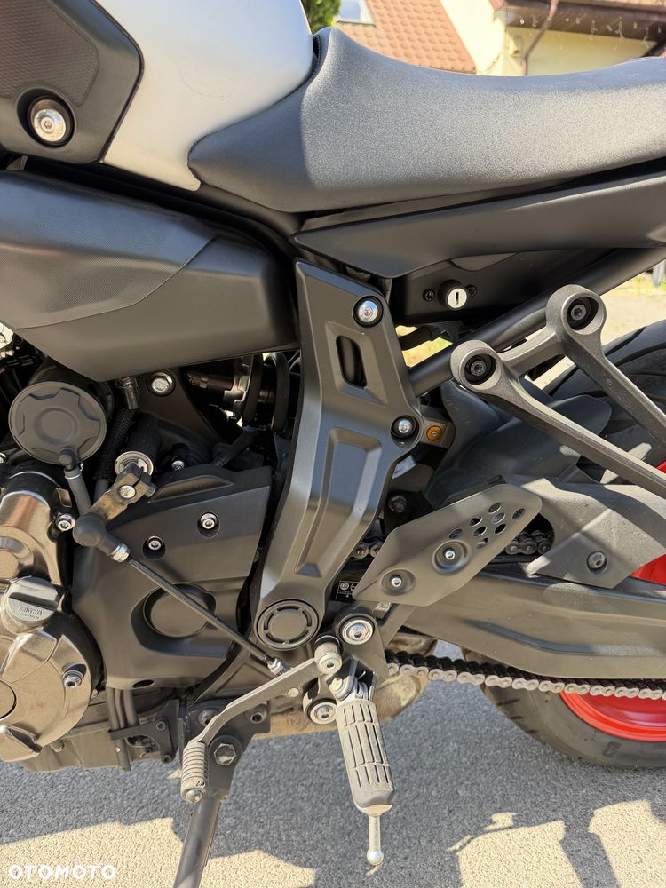 Yamaha MT - 8