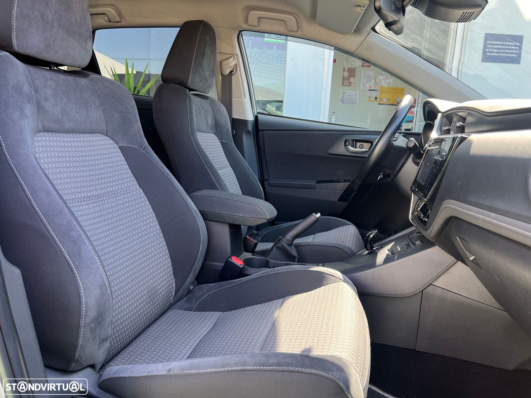 Toyota Auris 1.8 HSD Exclusive+Navi - 11