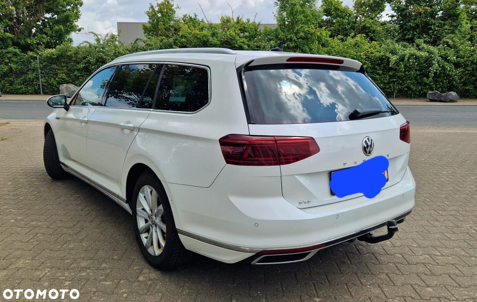 Volkswagen Passat - 13
