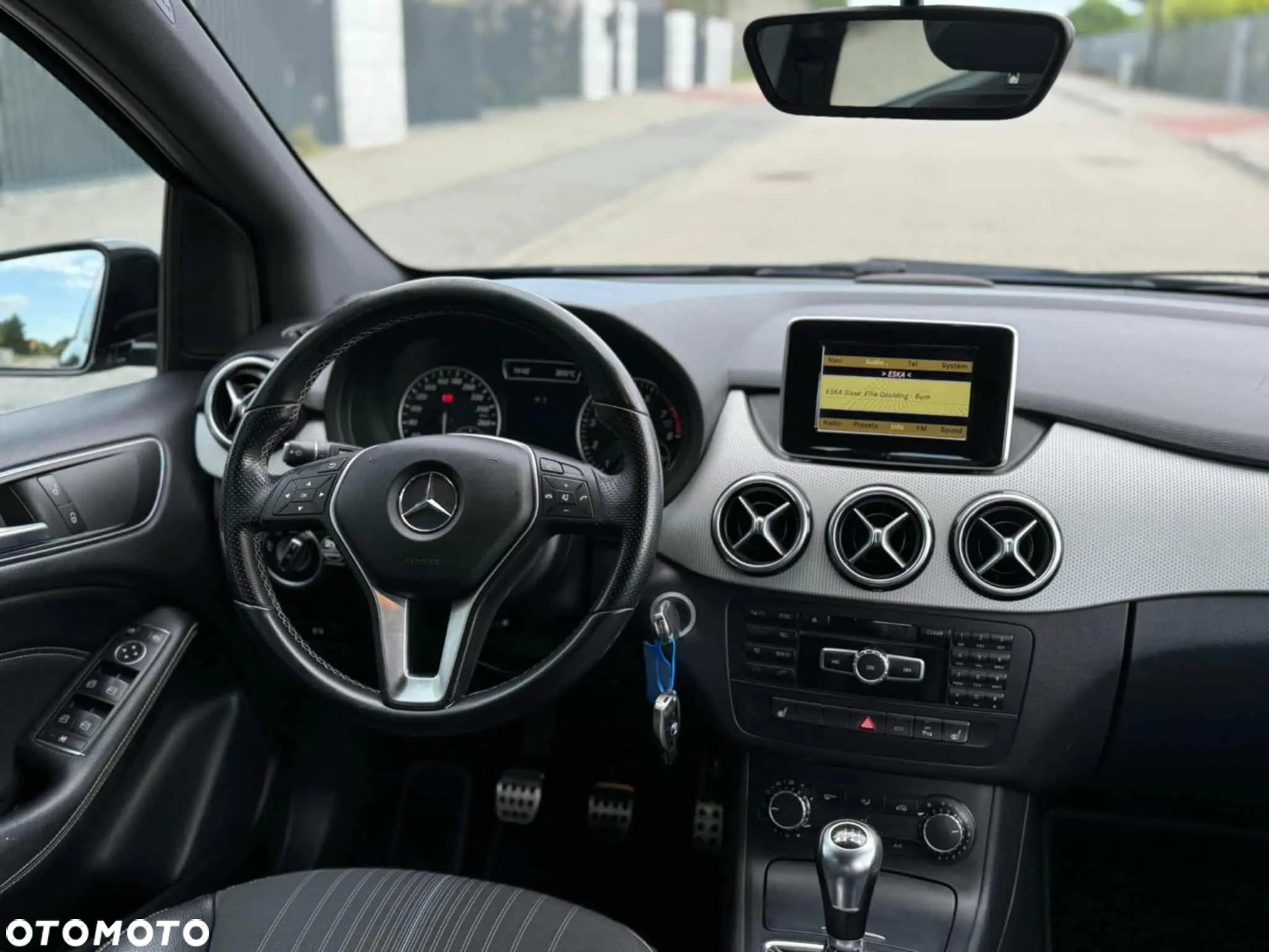 Mercedes-Benz Klasa B 180 BlueEFFICIENCY Edition Style - 21