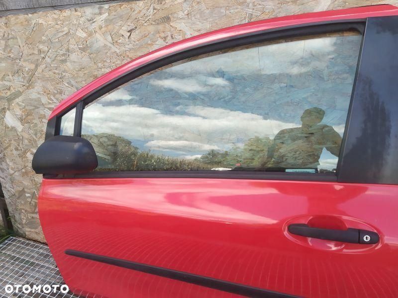 DRZWI LEWE KIEROWCY KOMPLETNE 3D TOYOTA YARIS II 2 - 4