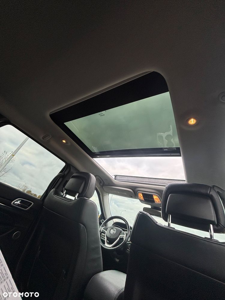 Jeep Grand Cherokee 5.7 V8 HEMI Summit - 33