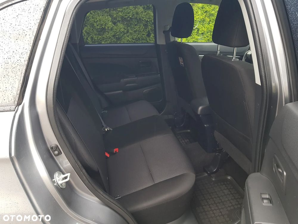 Mitsubishi ASX - 17