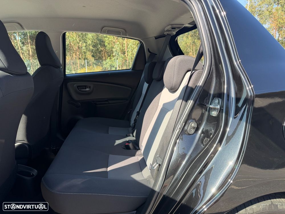 Toyota Yaris 1.5 HSD Comfort+P.Style - 6
