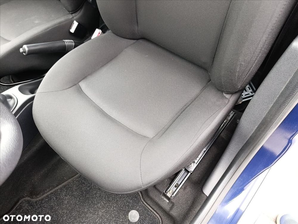 Dacia Duster 1.6 Euro5 - 12