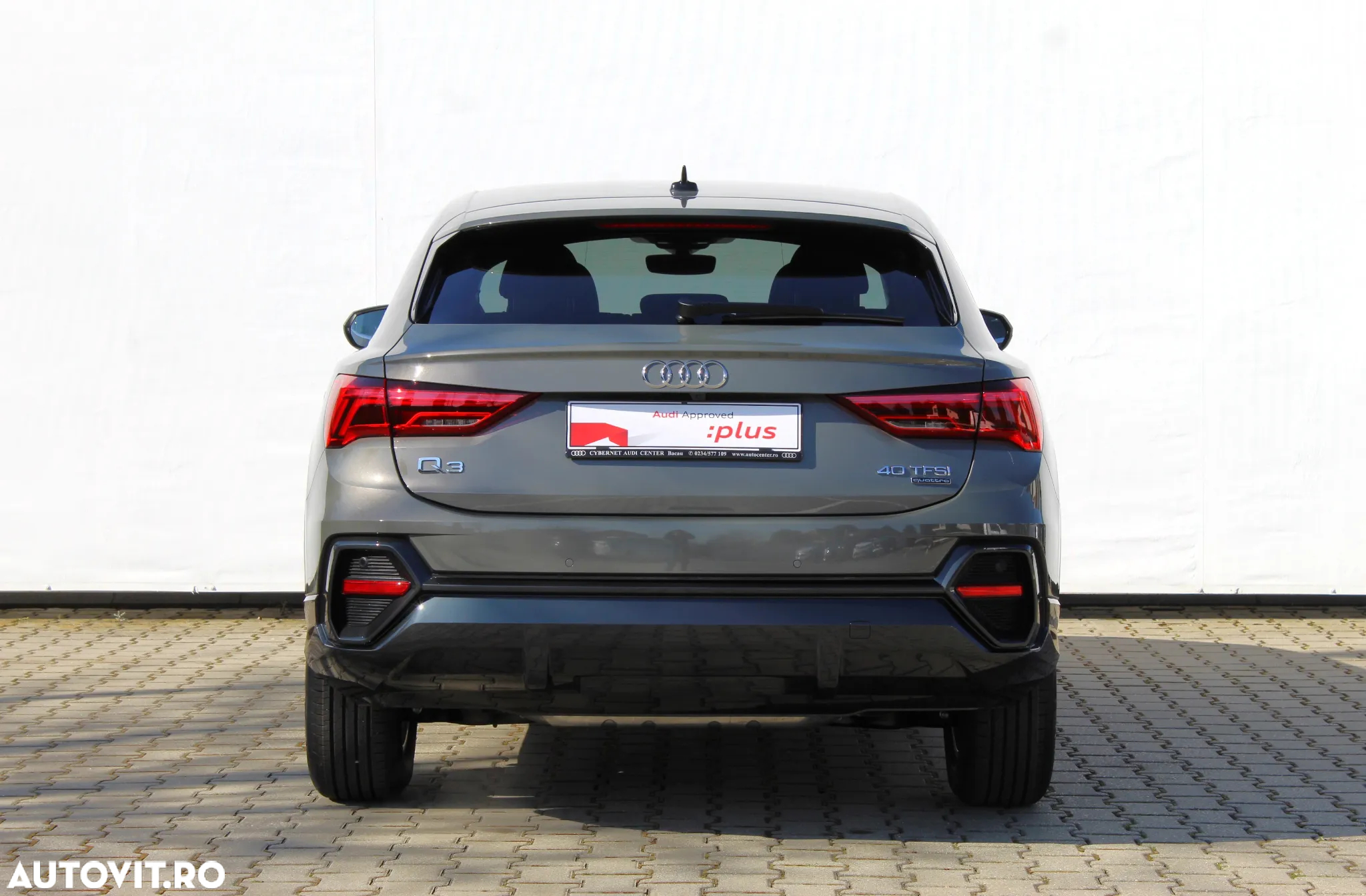 Audi Q3 Sportback 2.0 40 TFSI quattro S tronic Basic - 4