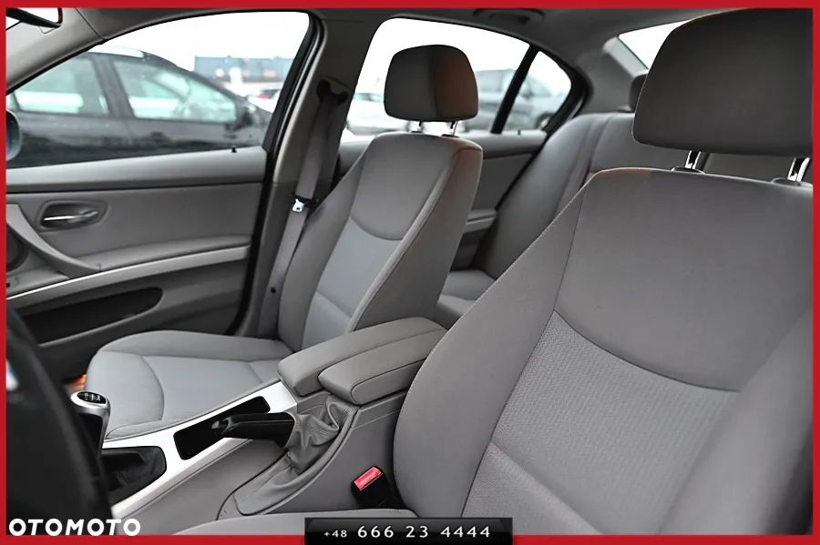 BMW Seria 3 320i Edition Sport - 21