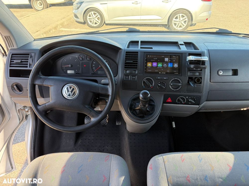 Volkswagen Transporter T5 - 5