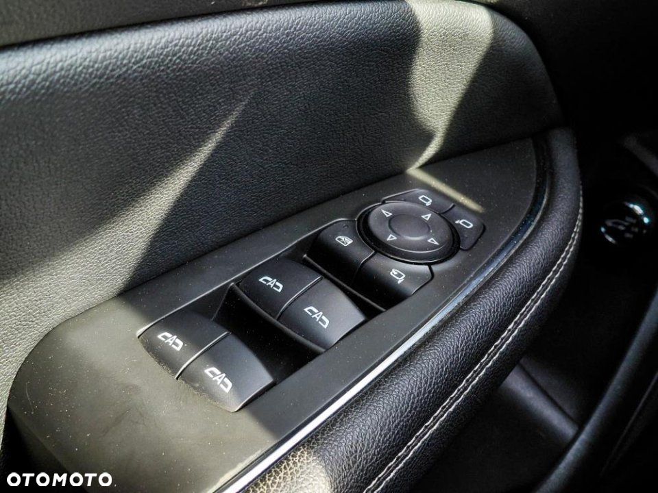 Opel Insignia - 11