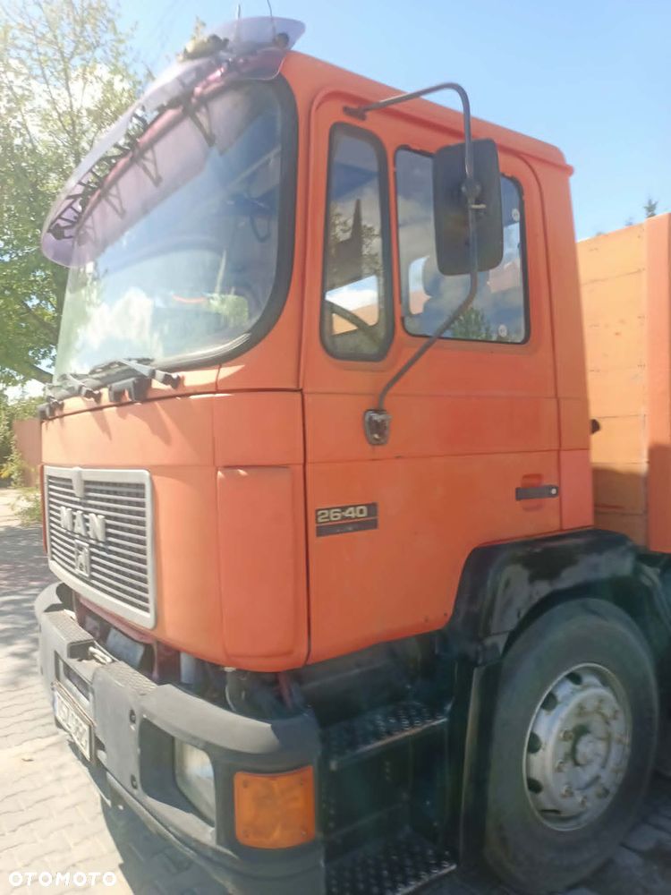 MAN 26 402 - 5